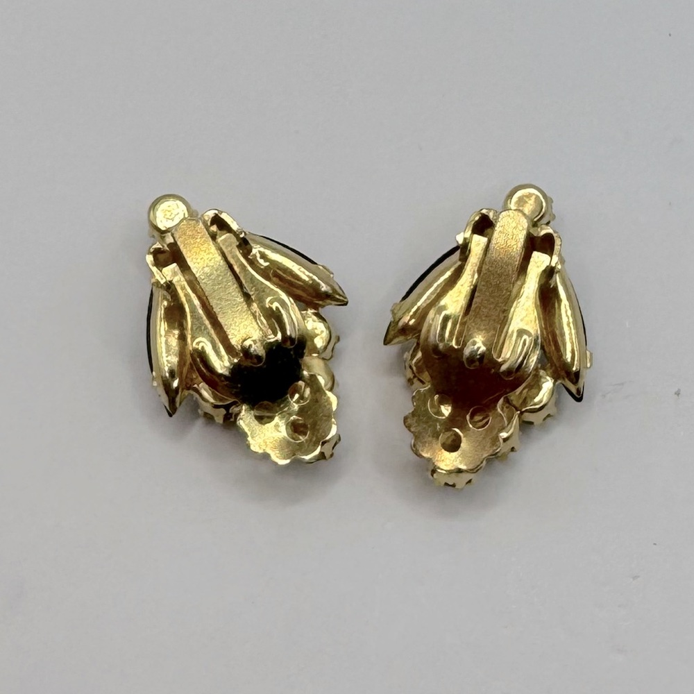 VINTAGE Crystal Clip-On Earrings - Picture 11 of 14